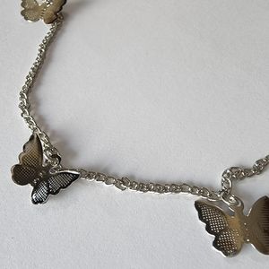 Deerllia Butterfly Necklace Chain Butterfly Choker Silver Tone